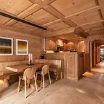 Vila Luxury Duplex Elegance In Wispile Gstaad
